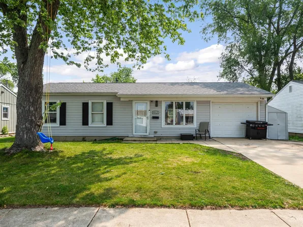 413 Glen Ave, Romeoville, IL 60446