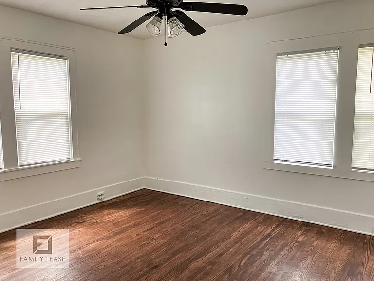 1034 W Macon St #B — Photo 9