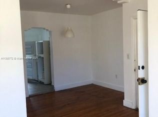 987 Bay Dr #4, Miami Beach, FL 33141