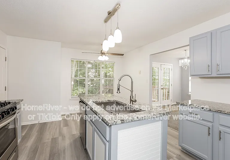 6383 Cardiff Ln — Photo 5