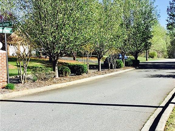 2nd image of 120 Norwood Forest Ln