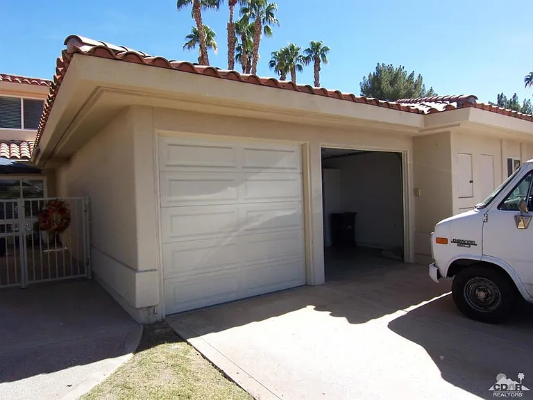 195 Desert Lakes Dr — Photo 24