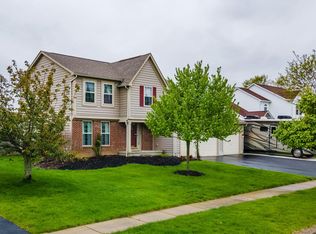 1997 Twin Flower Cir, Grove City, OH 43123