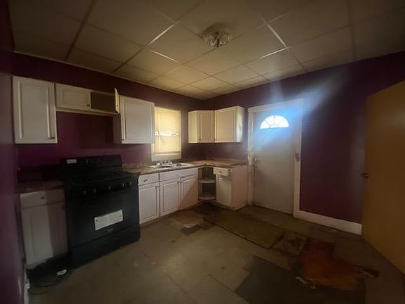2nd image of 3730 Parrish Ave