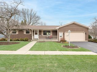 207 E Main St, Newark, IL 60541