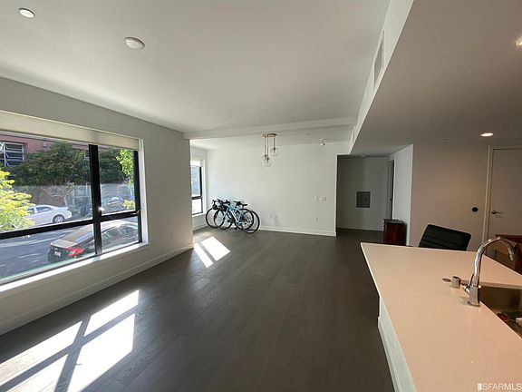 4th image of 1300 22nd St APT 216