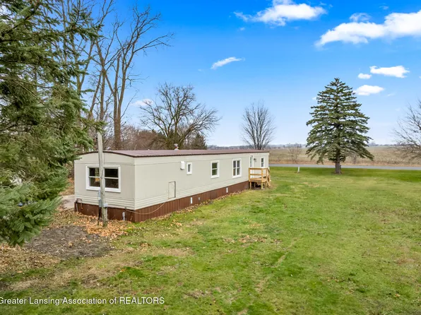 6865 S State Rd, Ashley, MI 48806