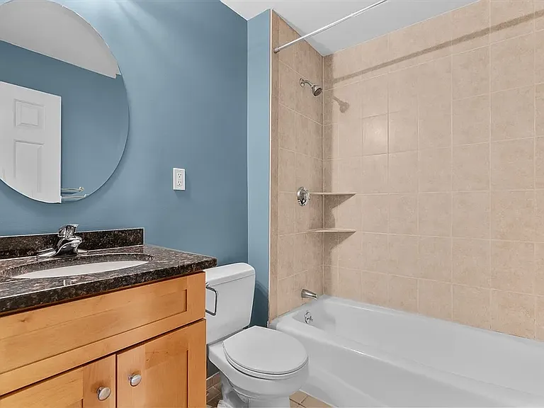 11 Woodlawn St #2 — Photo 5