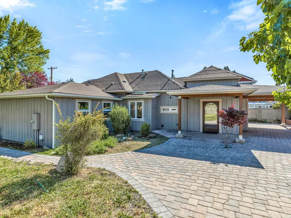 1366 E Main St, Ashland, OR 97520