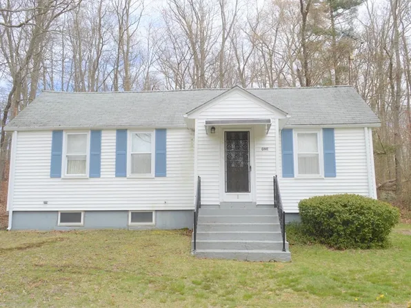 1 Paradise Ln, Swansea, MA 02777