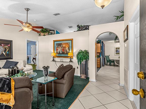 4th image of 8 Ziegfeld Pl