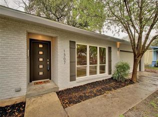 1307 Hillcrest Dr, Austin, TX 78723
