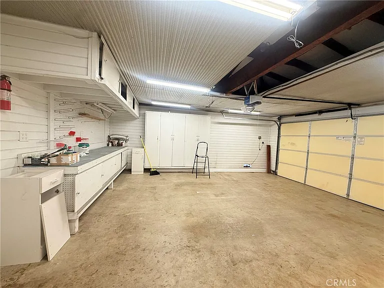 1131 Urell Dr — Photo 32