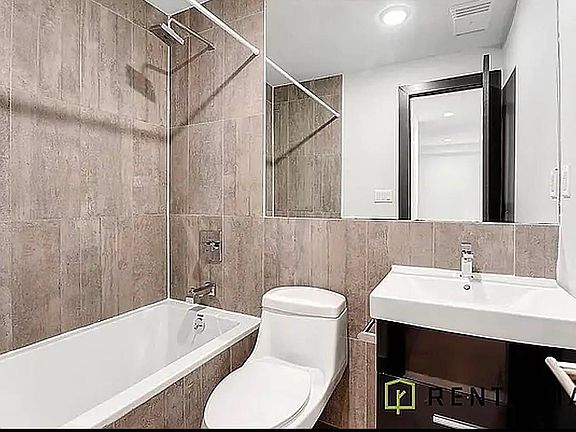 5th image of 202 Scholes St #3E
