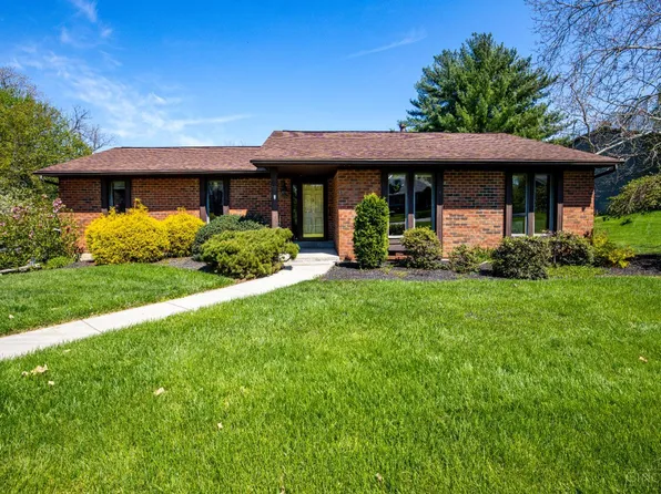 3566 Sandal Ln, Cincinnati, OH 45248