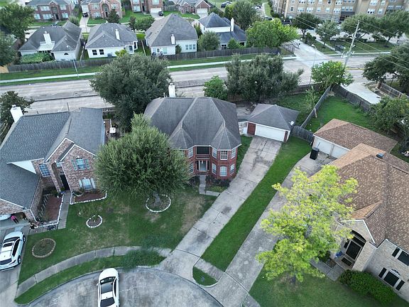 3rd image of 2906 Little Branch Ct
