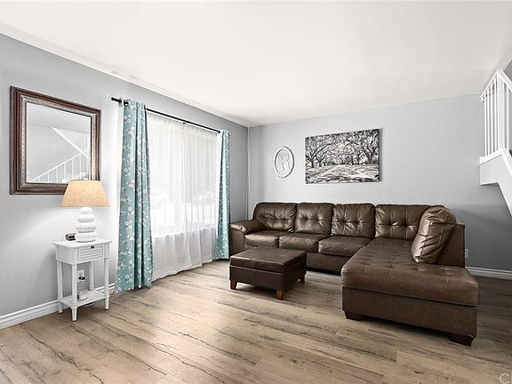 2nd image of 3804 Bixby Dr