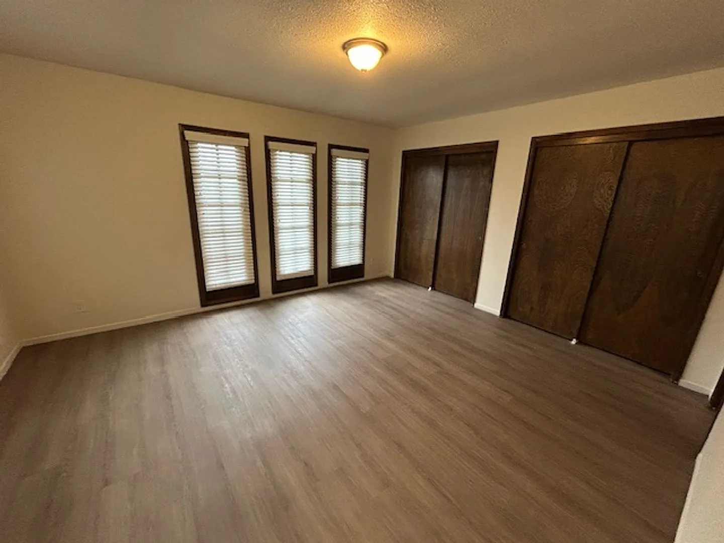 1217-1241 W. Walnut — Photo 4