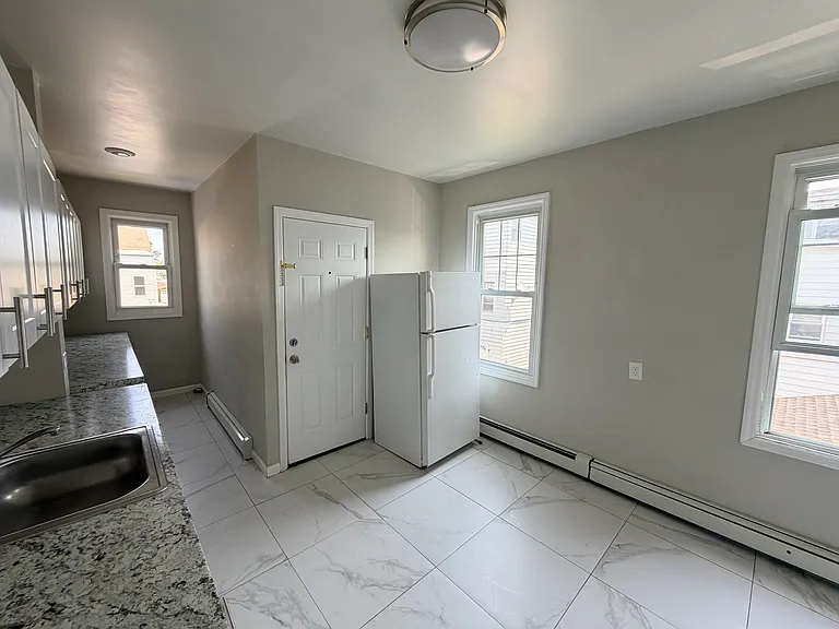 413 Beardsley Ave #2 — Photo 4