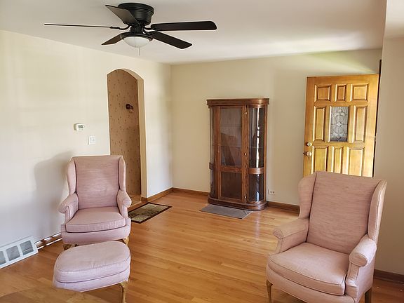 4th image of 5829 S Narragansett Ave