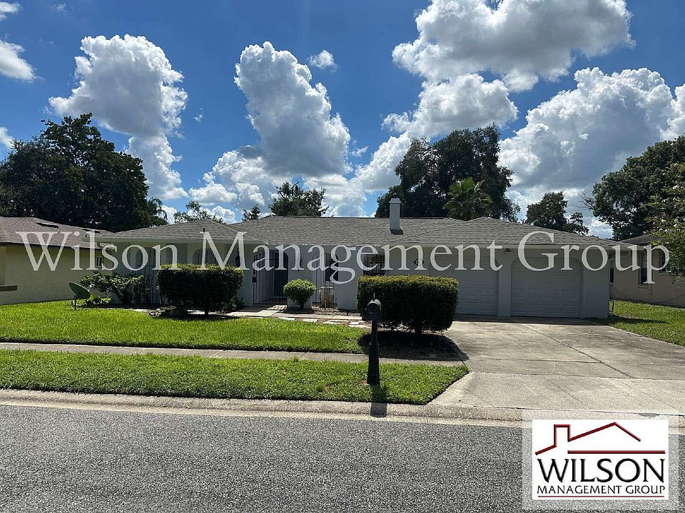 1st image of 610 Iris St