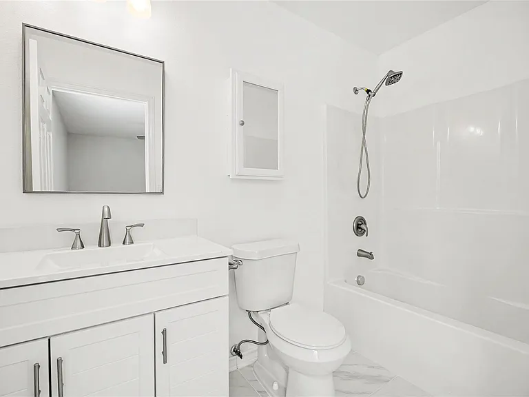 326 S Bell Dr — Photo 11