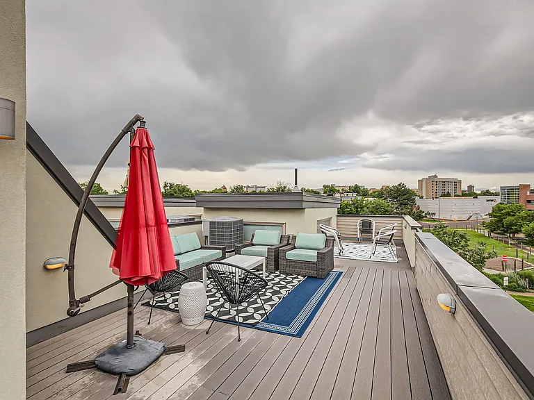 2407 Court Pl — Photo 26