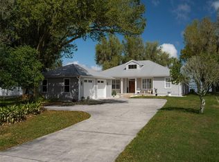 12495 SE Sunset Harbor Rd, Weirsdale, FL 32195