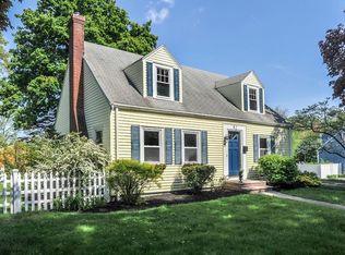 92 Hinston Rd, Weymouth, MA 02189