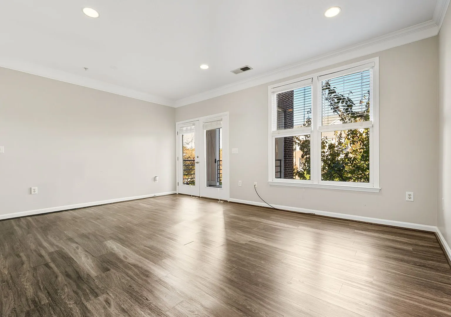 Charming 1-Bed, 1.5-Bath Apartment in Downtown Raleigh — Photo 4