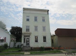 896 5th Ave, Troy, NY 12182