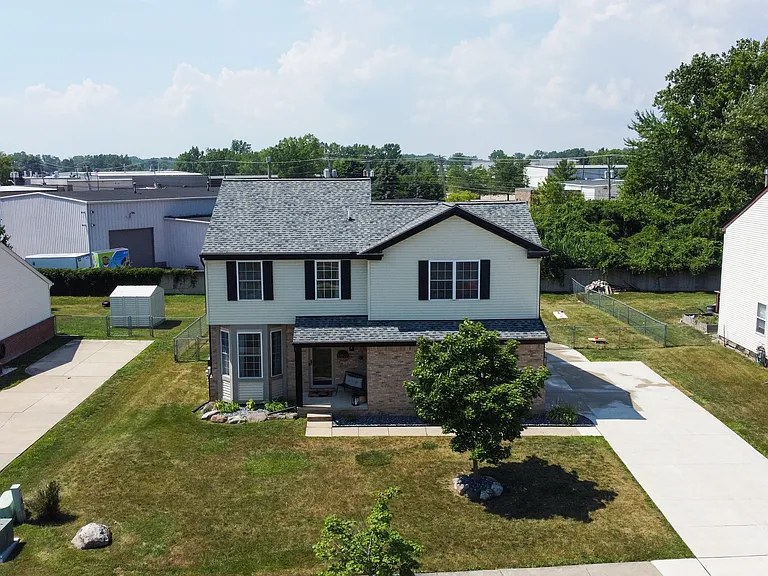51897 Huntley Ave — Photo 36