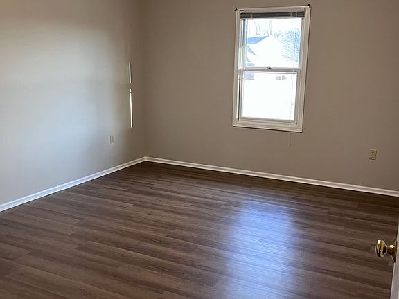 4th image of 1802 Ashwood Dr #B