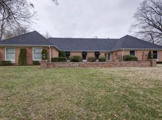 2349 E Edgewood St, Springfield, MO 65804