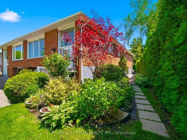 705 Eaglemount Cres, Mississauga, ON L5C 1N8