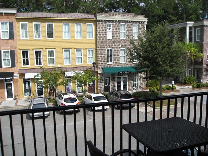 2nd image of 700 S Shelmore Blvd APT 203