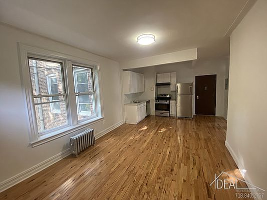 1st image of 862 E 17th St #2