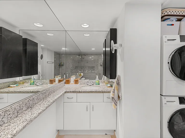 5600 Collins Ave #14R — Photo 19