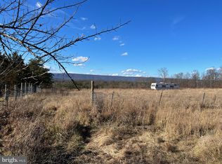 10 Winchester Grade Rd, Berkeley Springs, WV 25411