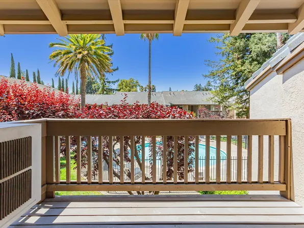 2734 Oak Rd APT 94, Walnut Creek, CA 94597