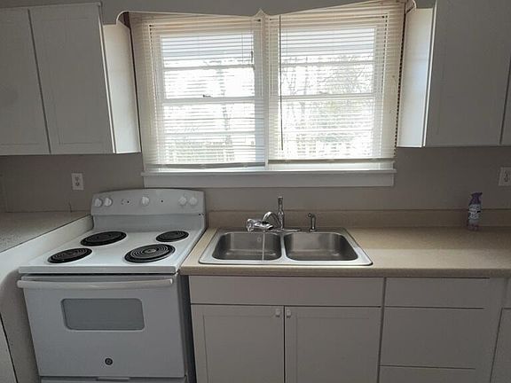 5th image of 30 East Dr