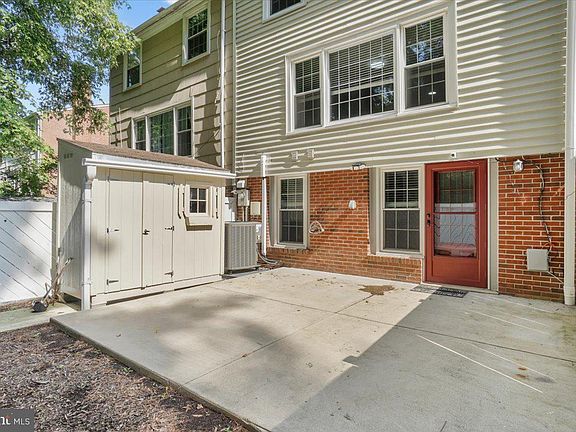 5th image of 4325 Birchlake Ct