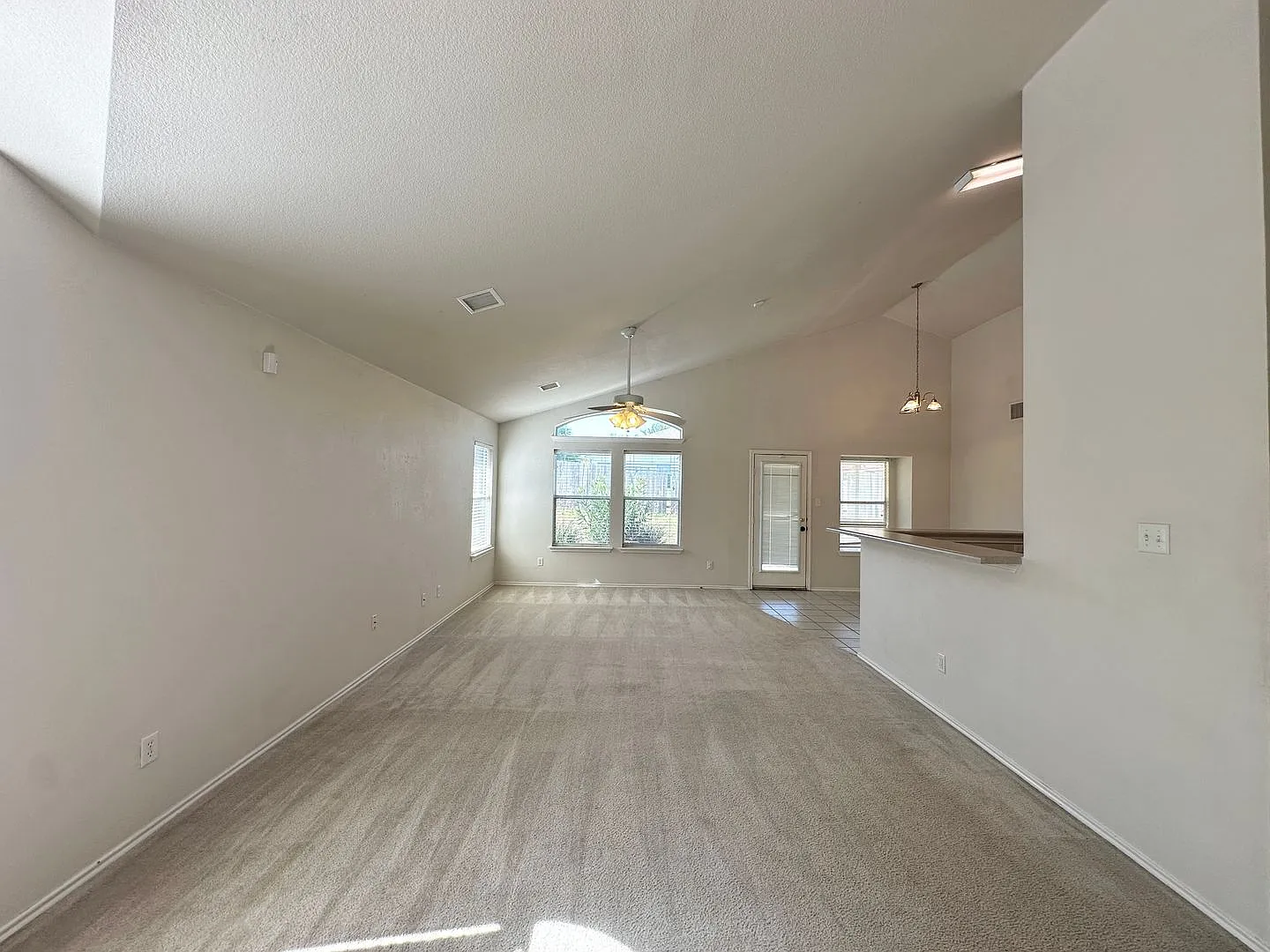 4700 Sydney Harbour Court — Photo 3