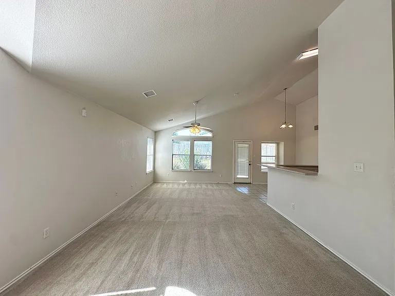 4700 Sydney Harbour Ct — Photo 3