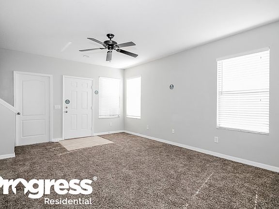 3rd image of 10456 Blackmore Dr