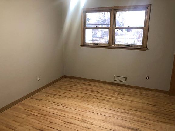 5th image of 2021 16th Ave #2