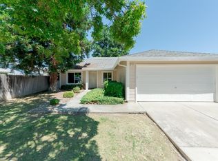 8501 Larchmont Oak Way, Sacramento, CA 95828