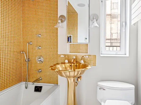 120 Central Park South image 8 of 15