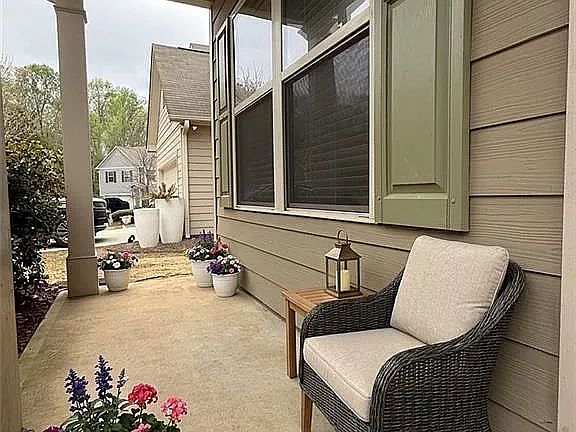 2nd image of 910 Walnut Woods Dr #A