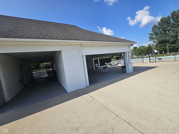 4th image of 338 Clear Branch Dr